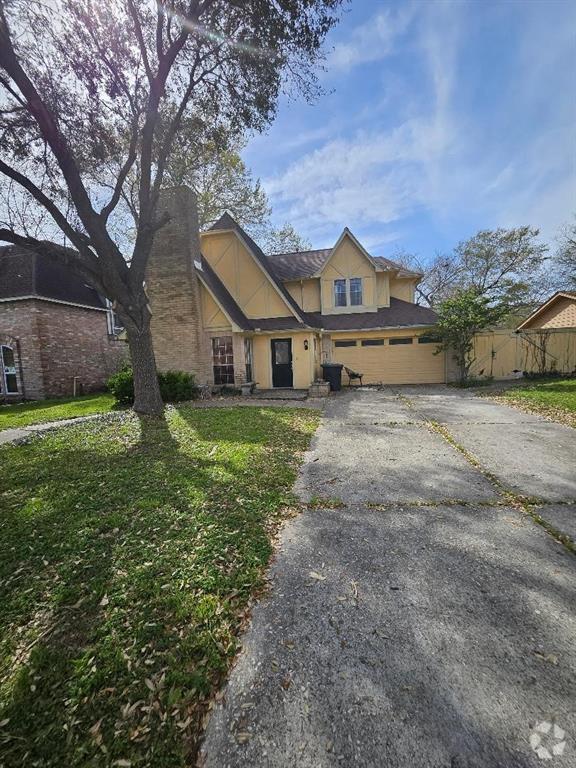 Building Photo - 6215 Francis Marion Dr