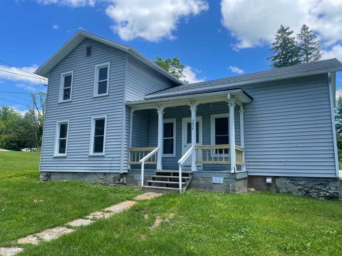 Primary Photo - House for rent in Dundee school district.