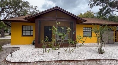 Building Photo - 6 Bayou Ln