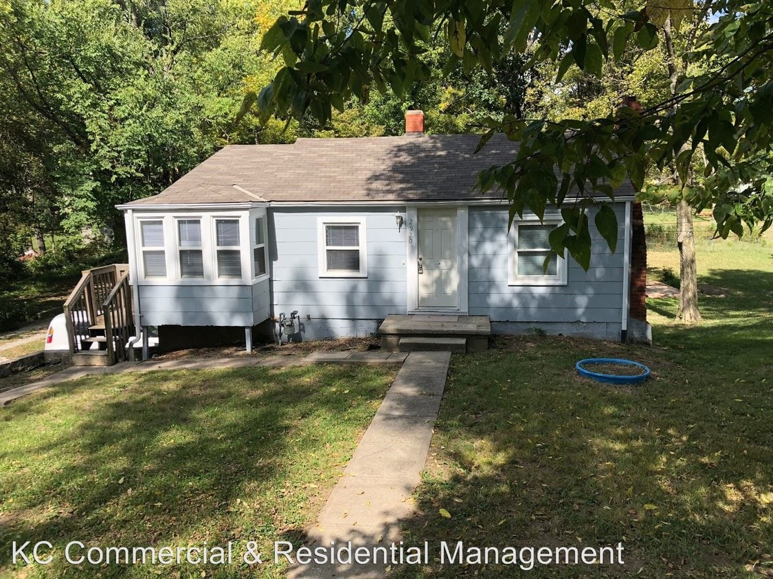 Primary Photo - 2 br, 1 bath House - 2920 NE 39th St