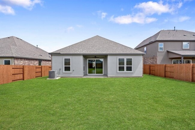 Building Photo - 116 Nandina Path