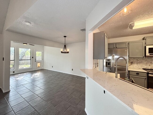 Foto del edificio - 15606 Knollhollow-