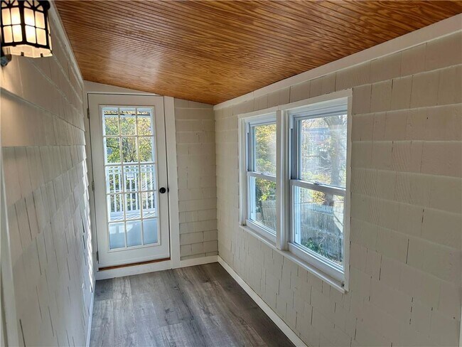 Foto del edificio - 54 Planet Ave