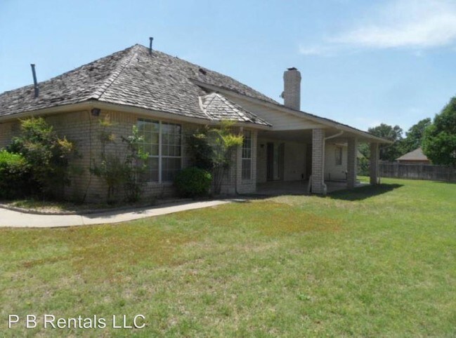 Foto del edificio - 4 br, 3 bath House - 6807 NW Faircloud Drive