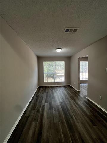 Foto del edificio - 3721 Flintwood Trail