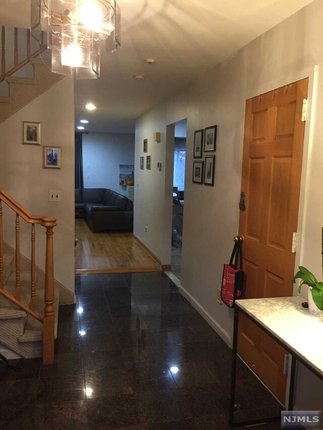 26 Linwood Ave, Cresskill, NJ 07626 Condo for Rent in Cresskill, NJ