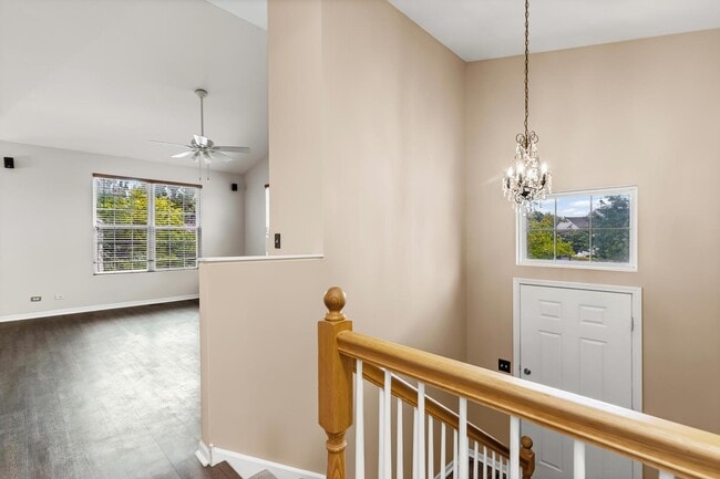 Building Photo - 1047 Chadwick Dr