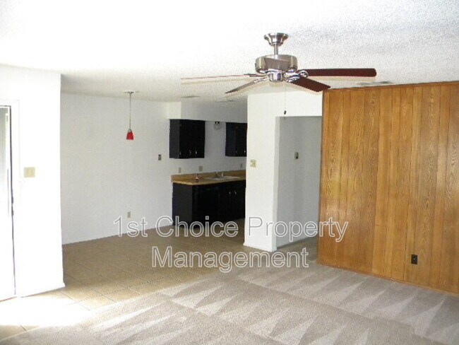 Foto del edificio - 7043 Crosstimbers Ln
