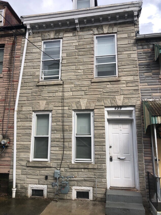 Primary Photo - 433 Minor St