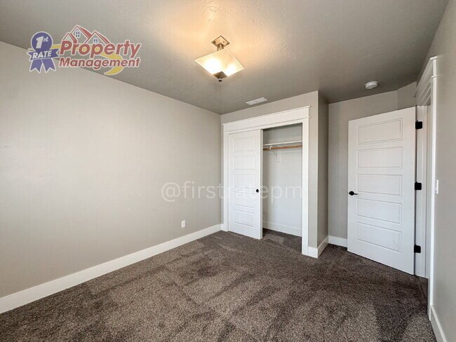 Foto del edificio - 5821 W Durning Dr