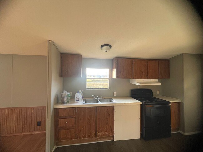 Foto del edificio - 2 BR 2 Bath 1,120 sq ft singlewide mobile home on 1.03 acres in Lonoke, AR