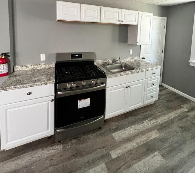 Foto del edificio - 517 N Indiana Ave