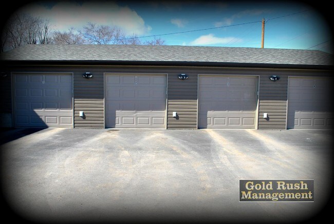 Building Photo - 195 Silsbee Ave