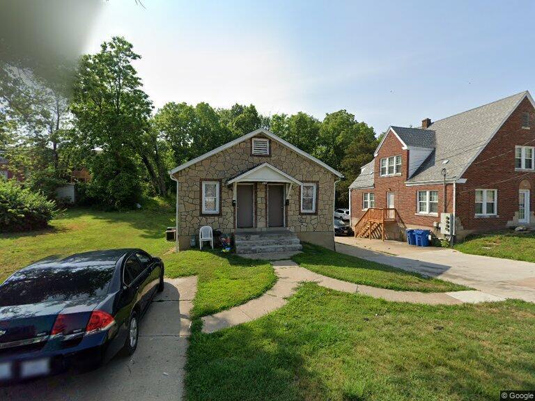 1107 Jefferson St Unit A, Jefferson City, MO 65101 Apartments in