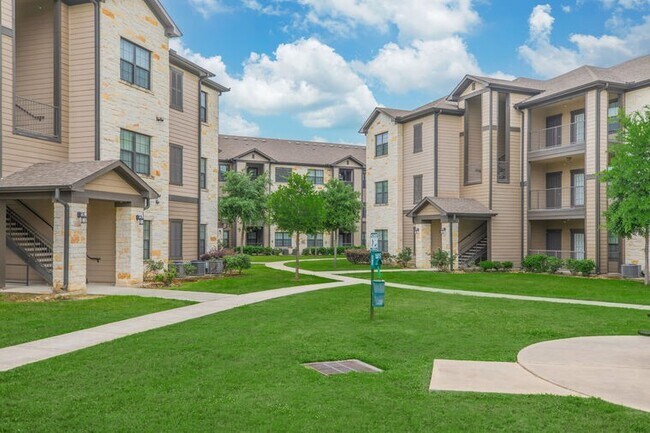 Foto del edificio - 9393 Farm to Market 1960 Bypass Rd W