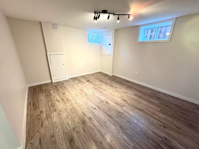 Building Photo - Basement - 10 Fourth St Welland