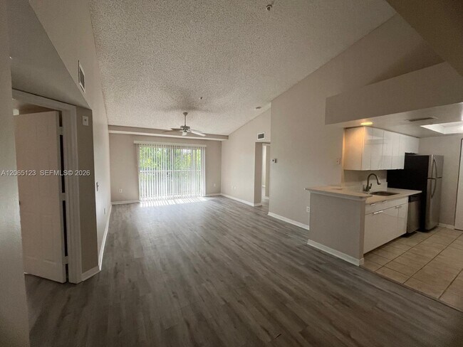 Foto del edificio - 4171 N Haverhill Rd