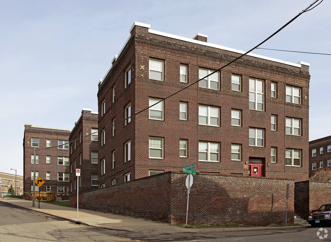 Summit Hill Apartments Saint Paul, MN