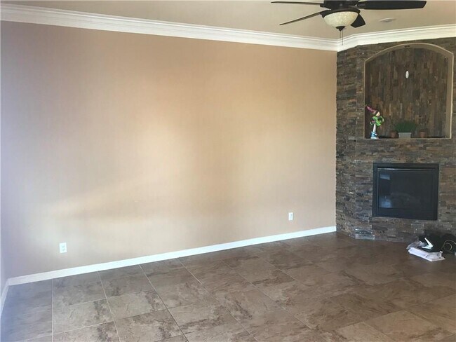 Foto del edificio - 14202 Fabled Point Ave