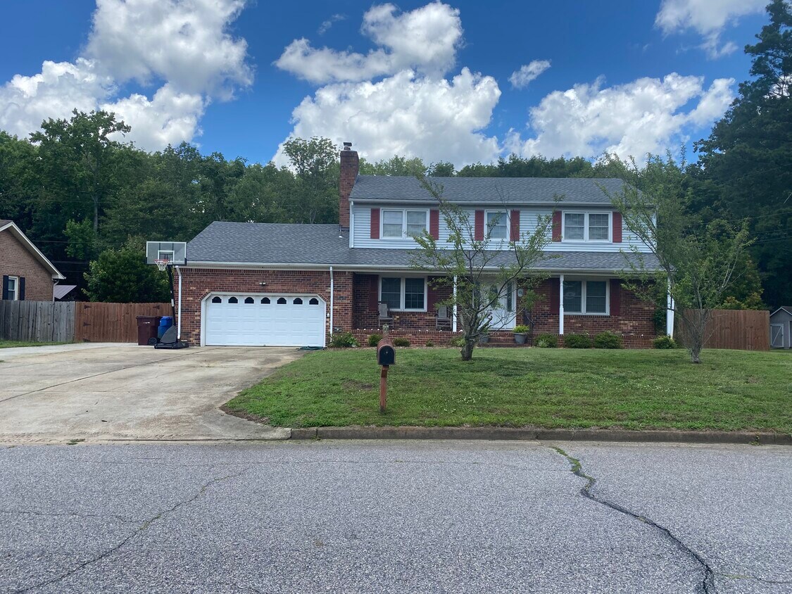Primary Photo - 500 Beauregard Dr