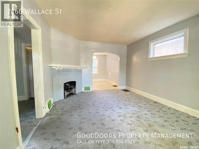 Building Photo - 2460 Wallace St