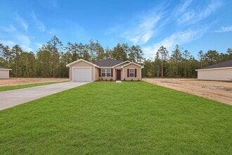 Building Photo - 543 Church Cir
