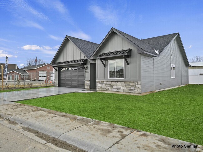 Foto del edificio - 16527 Red Oak Dr