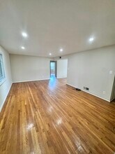Building Photo - 9424 Adelphi Rd