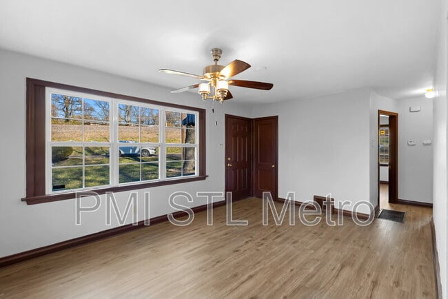 Foto del edificio - 2546 Main St