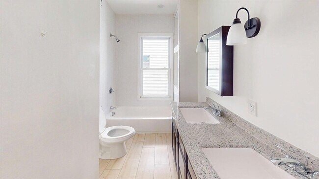 Foto del edificio - 45 Henry Ave