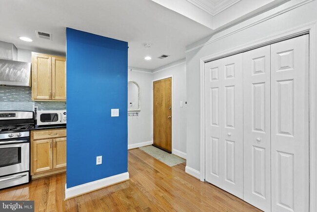 Foto del edificio - 1437 Spring Rd NW