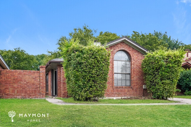 Building Photo - 4713 Poppy Dr E