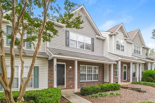 Building Photo - 5966 Cougar Ln