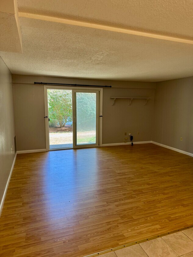 Foto principal - 4 Post Oak Ln