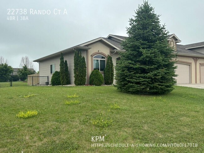 Foto del edificio - 22738 Rando Ct