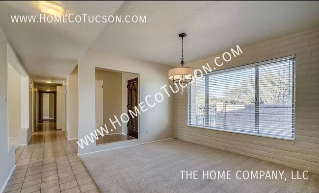 Building Photo - 525 W Orango Pl