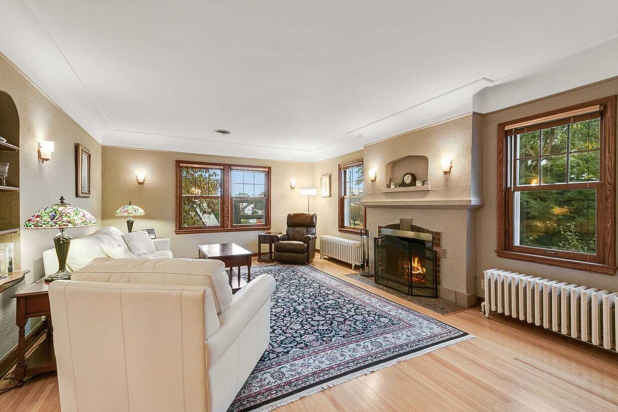 Primary Photo - 5341 Nicollet Ave