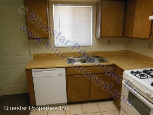 Building Photo - 15564 Bear Valley Rd