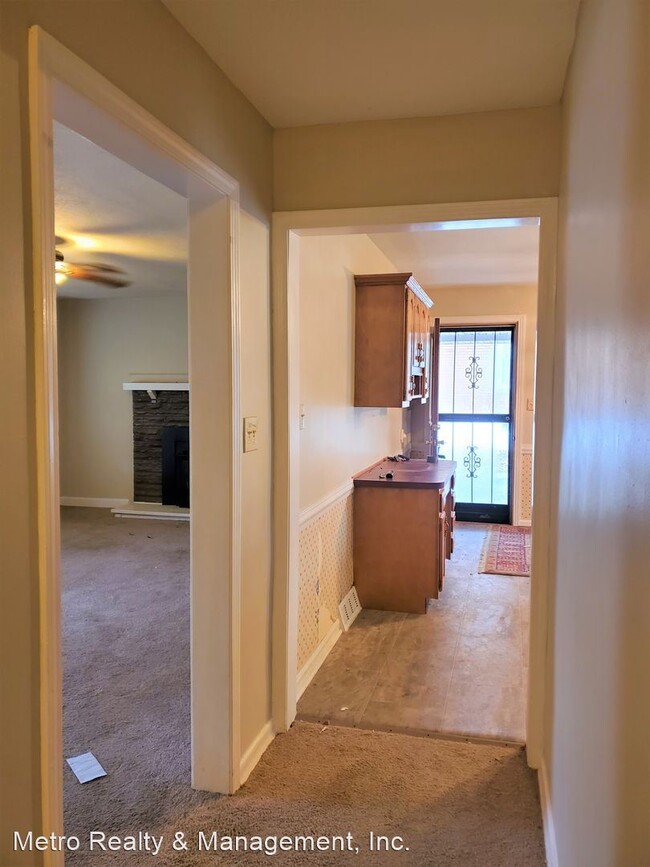 Building Photo - 3 br, 1.5 bath House - 7409 Michael Dr.