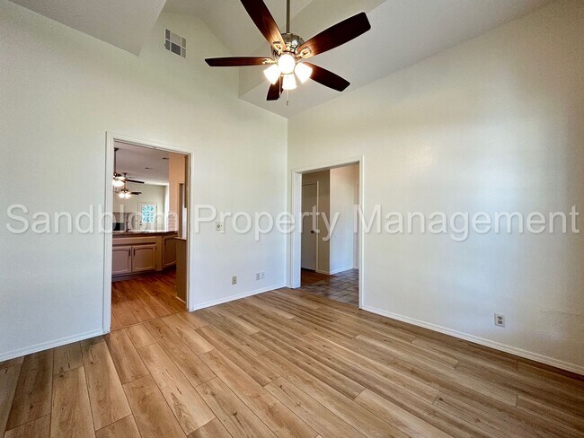 Building Photo - For Lease | South Tulsa - Union Schools | $1800 Rent