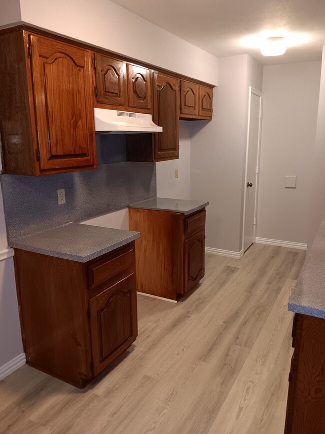 Kitchen - 2744 Meadow Gate Ln