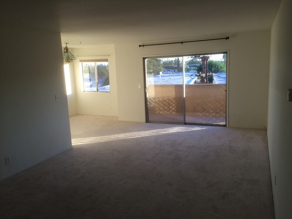 Foto principal - 600 West Stocker Street