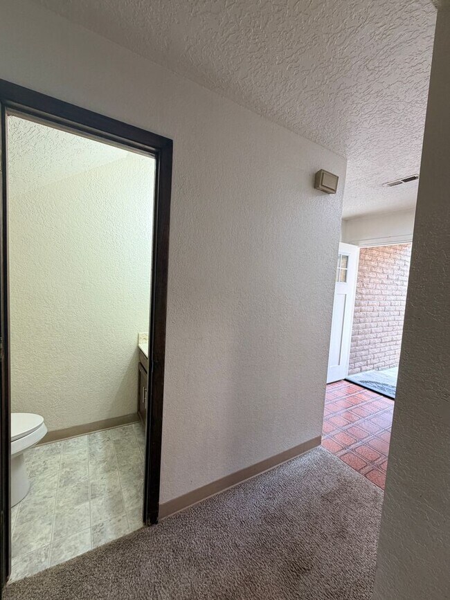 Foto del edificio - 3 Bedroom Townhouse