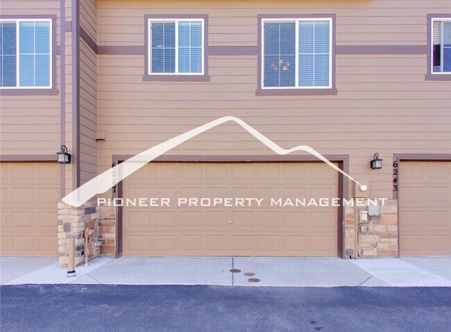Building Photo - Low-Maintenance Living with Mountain Views! 3BR Townhome, 2-Car Garage & A/C