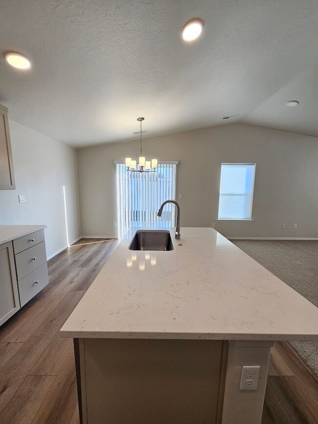 Building Photo - Brand New 3 Bed Home - Nampa