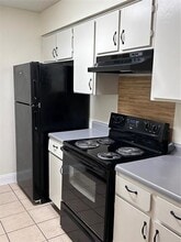 Building Photo - 605 McQueary St
