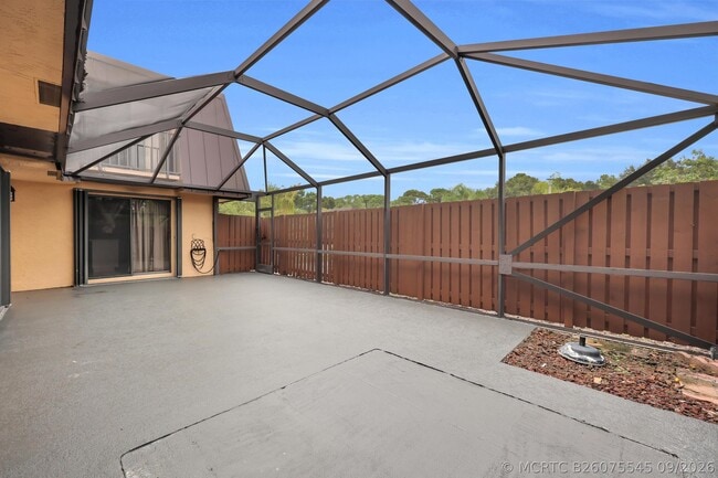 Foto del edificio - 5857 SE Windsong Ln