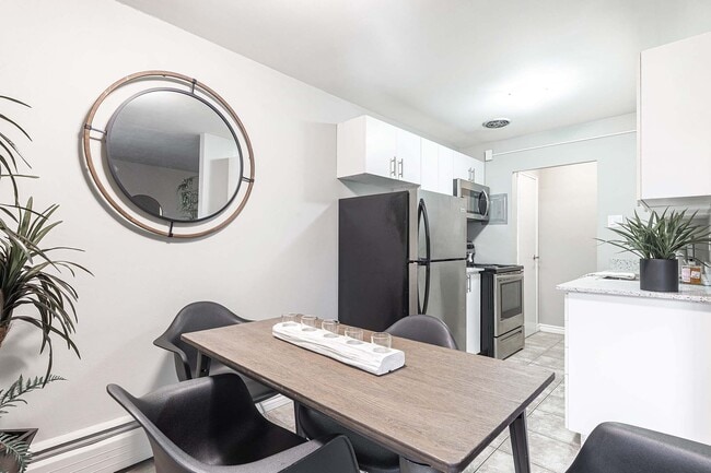 Dining and Kitchen - The Brighton