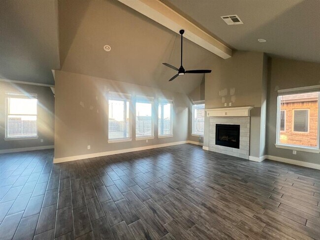 Foto del edificio - 3212 Hayven Cir