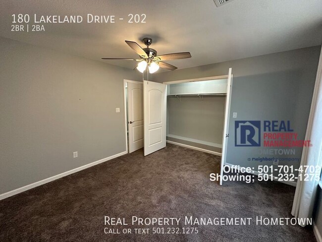 Building Photo - 180 Lakeland Dr
